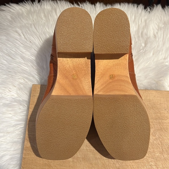 Charlotte Stone Clog Boot - Picture 7 of 9